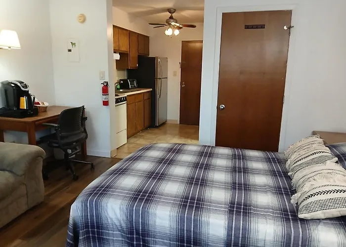Right By Osu Stadium And Schottenstein Ctr - Walk To Your Game Or Concert Apartment Columbus